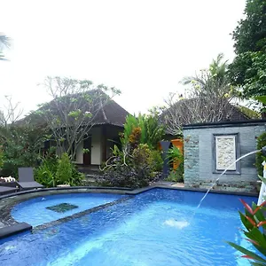 Loka Sari And Guest house